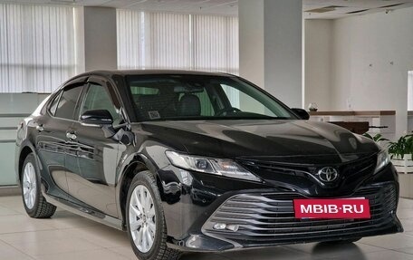 Toyota Camry, 2020 год, 2 677 000 рублей, 3 фотография