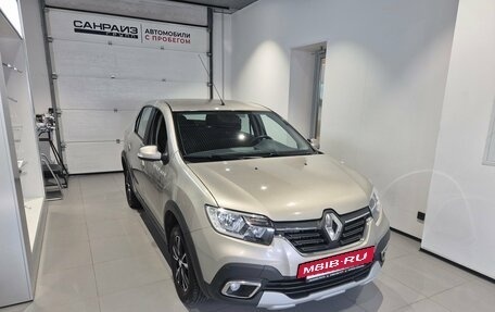 Renault Logan II, 2019 год, 949 000 рублей, 3 фотография