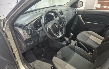 Renault Logan II, 2019 год, 949 000 рублей, 7 фотография