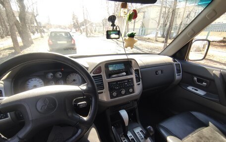 Mitsubishi Pajero IV, 2006 год, 950 000 рублей, 3 фотография