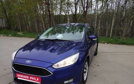 Ford Focus III, 2017 год, 990 000 рублей, 2 фотография