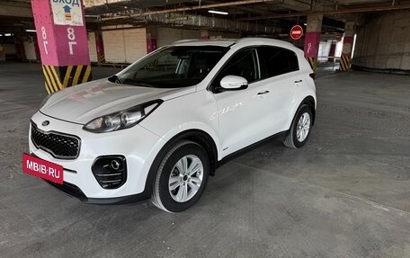 KIA Sportage IV рестайлинг, 2017 год, 1 800 000 рублей, 4 фотография