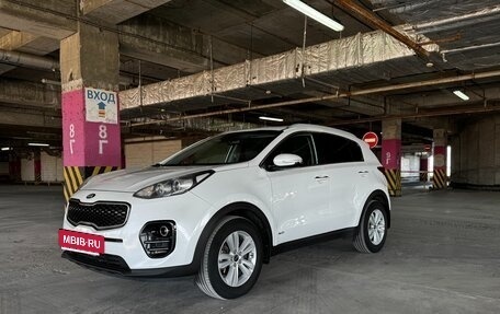 KIA Sportage IV рестайлинг, 2017 год, 1 800 000 рублей, 9 фотография