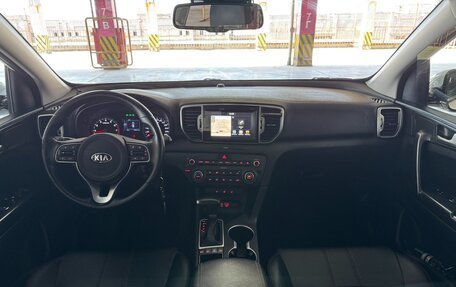 KIA Sportage IV рестайлинг, 2017 год, 1 800 000 рублей, 23 фотография