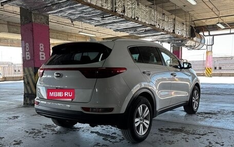 KIA Sportage IV рестайлинг, 2017 год, 1 800 000 рублей, 36 фотография