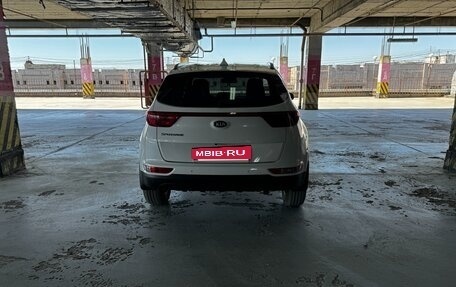 KIA Sportage IV рестайлинг, 2017 год, 1 800 000 рублей, 28 фотография