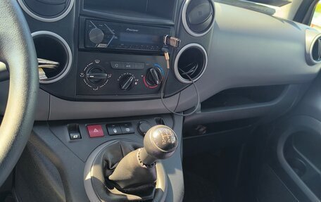 Peugeot Partner II рестайлинг 2, 2016 год, 700 000 рублей, 10 фотография
