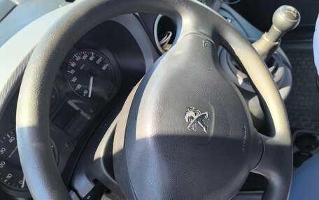 Peugeot Partner II рестайлинг 2, 2016 год, 700 000 рублей, 8 фотография
