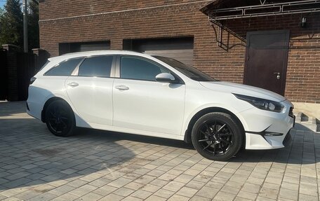 KIA cee'd III, 2022 год, 2 250 000 рублей, 3 фотография