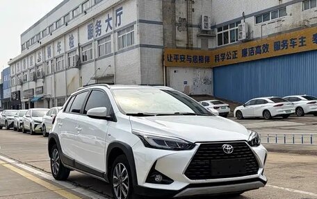 Toyota Yaris XP150 рестайлинг, 2022 год, 1 130 000 рублей, 2 фотография