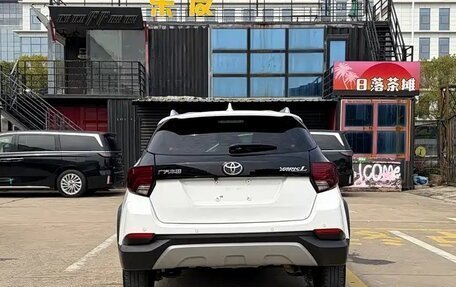 Toyota Yaris XP150 рестайлинг, 2022 год, 1 130 000 рублей, 4 фотография