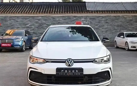 Volkswagen Golf VIII, 2023 год, 1 750 052 рублей, 2 фотография