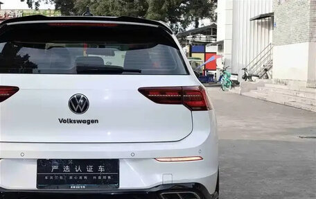 Volkswagen Golf VIII, 2023 год, 1 750 052 рублей, 19 фотография