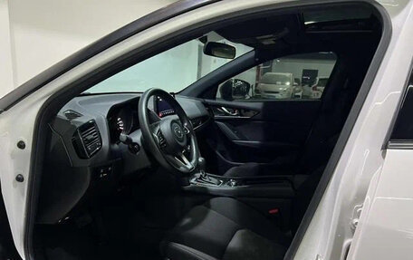 Mazda CX-4, 2022 год, 1 670 000 рублей, 7 фотография