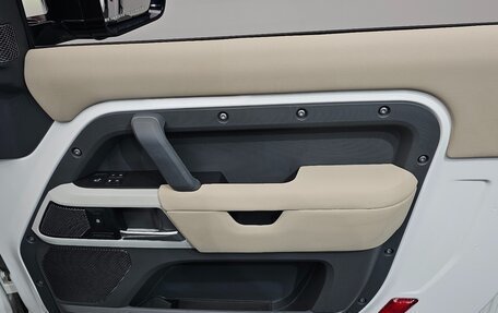 Land Rover Defender II, 2022 год, 7 693 040 рублей, 19 фотография