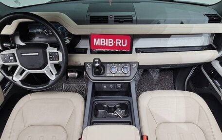 Land Rover Defender II, 2022 год, 7 693 040 рублей, 15 фотография