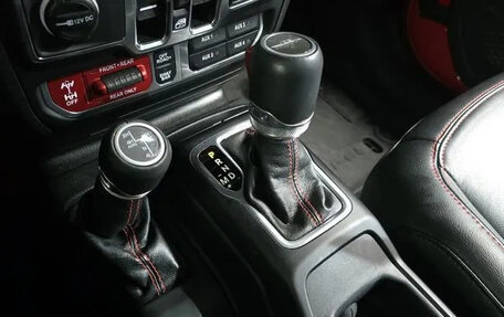 Jeep Gladiator, 2024 год, 4 415 000 рублей, 14 фотография