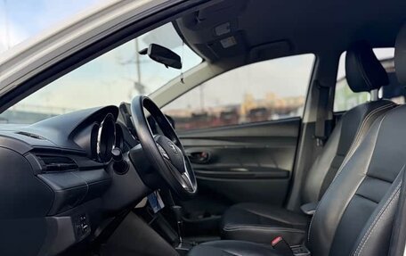 Toyota Yaris XP150 рестайлинг, 2022 год, 1 152 000 рублей, 12 фотография
