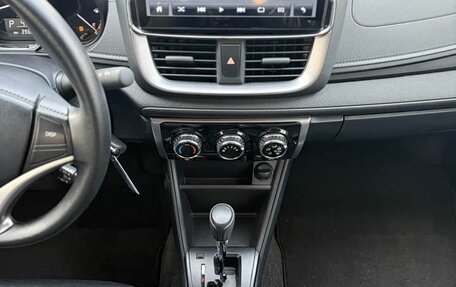 Toyota Yaris XP150 рестайлинг, 2022 год, 1 152 000 рублей, 15 фотография