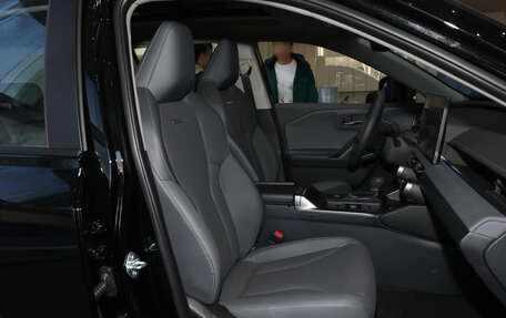 Toyota RAV4, 2026 год, 4 090 000 рублей, 24 фотография