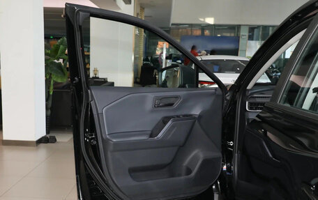 Toyota RAV4, 2026 год, 4 090 000 рублей, 28 фотография