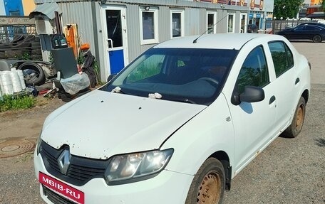 Renault Logan II, 2017 год, 300 000 рублей, 1 фотография