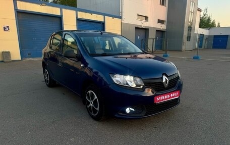 Renault Sandero II рестайлинг, 2014 год, 555 000 рублей, 1 фотография