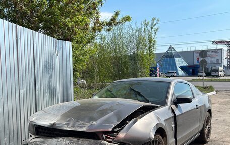 Ford Mustang VI рестайлинг, 2010 год, 1 000 000 рублей, 1 фотография