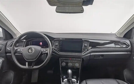Volkswagen T-Roc I, 2022 год, 1 350 000 рублей, 5 фотография