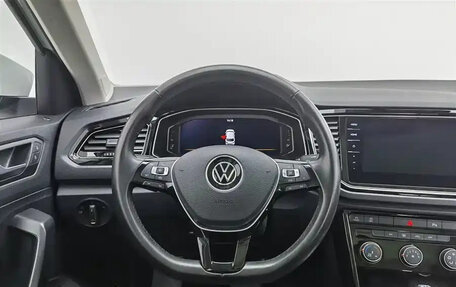 Volkswagen T-Roc I, 2022 год, 1 350 000 рублей, 10 фотография