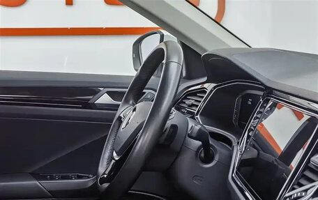 Volkswagen T-Roc I, 2022 год, 1 350 000 рублей, 21 фотография