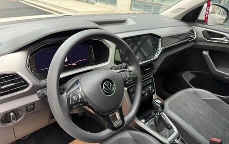 Volkswagen T-Cross I, 2022 год, 1 260 000 рублей, 9 фотография