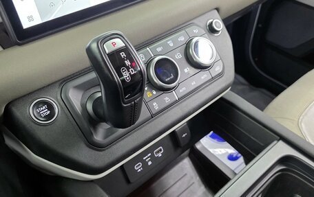Land Rover Defender II, 2020 год, 5 659 040 рублей, 10 фотография