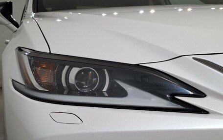 Lexus ES VII, 2021 год, 4 990 000 рублей, 22 фотография