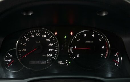 Toyota Land Cruiser Prado 120 рестайлинг, 2003 год, 1 890 000 рублей, 13 фотография