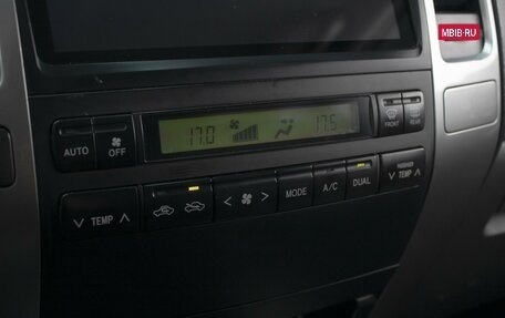 Toyota Land Cruiser Prado 120 рестайлинг, 2003 год, 1 890 000 рублей, 18 фотография