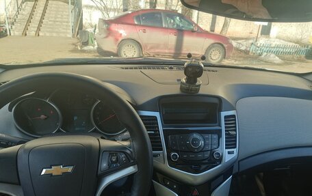 Chevrolet Cruze II, 2011 год, 490 000 рублей, 10 фотография