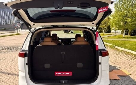 KIA Carnival, 2020 год, 3 380 000 рублей, 9 фотография