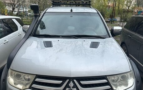 Mitsubishi Pajero Sport II рестайлинг, 2015 год, 2 500 000 рублей, 6 фотография