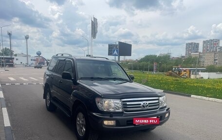 Toyota Land Cruiser 100 рестайлинг 2, 2006 год, 1 965 000 рублей, 2 фотография