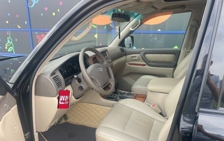 Toyota Land Cruiser 100 рестайлинг 2, 2006 год, 1 965 000 рублей, 31 фотография