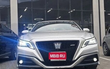 Toyota Crown, 2018 год, 3 600 000 рублей, 7 фотография