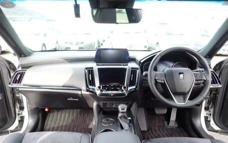 Toyota Crown, 2018 год, 3 600 000 рублей, 31 фотография