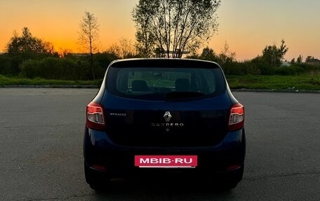 Renault Sandero II рестайлинг, 2014 год, 555 000 рублей, 3 фотография