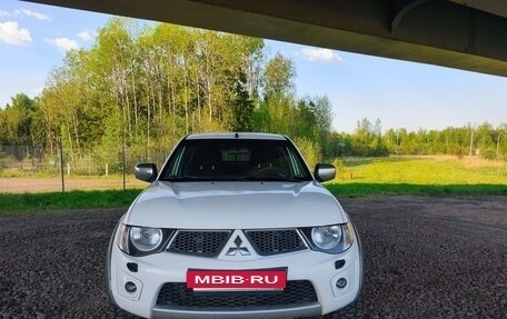 Mitsubishi L200 IV рестайлинг, 2011 год, 1 550 000 рублей, 2 фотография