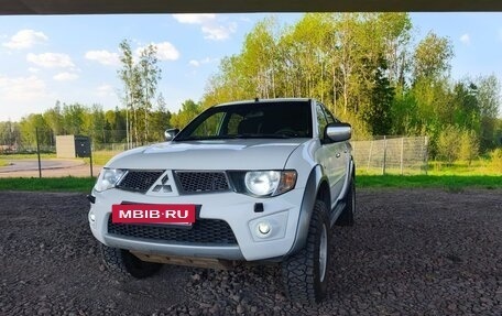 Mitsubishi L200 IV рестайлинг, 2011 год, 1 550 000 рублей, 10 фотография