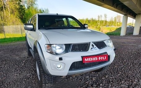 Mitsubishi L200 IV рестайлинг, 2011 год, 1 550 000 рублей, 11 фотография