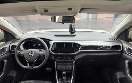 Volkswagen T-Cross I, 2022 год, 1 290 000 рублей, 8 фотография