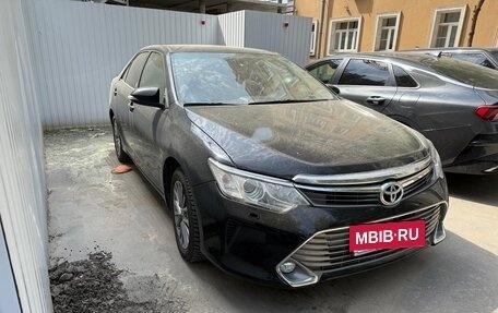 Toyota Camry, 2016 год, 1 850 000 рублей, 2 фотография