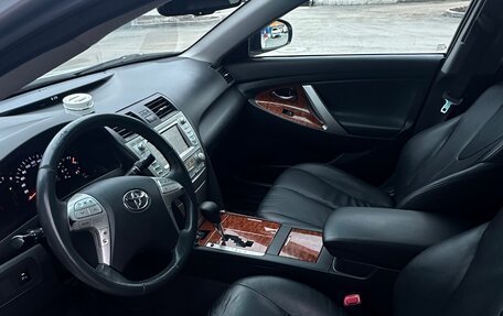 Toyota Camry, 2010 год, 1 700 000 рублей, 5 фотография